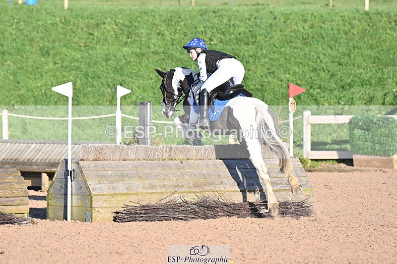 231125A-140903-00848 - 90cm