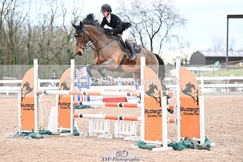 250112-145106-01746 - Cls 21 Foxhunter and 1.20m Open