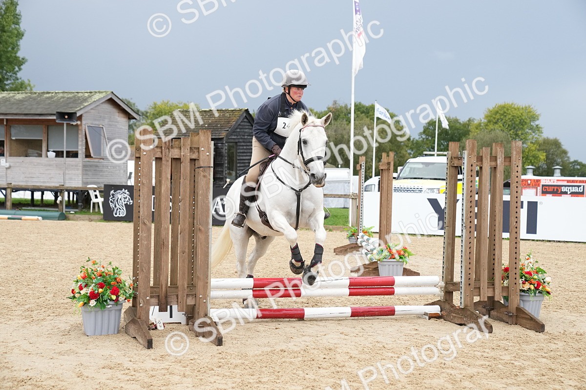 SBM_00044 - J53 - Clear Round 40cm