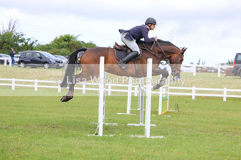 3E7A7002 - Class 11: Senior Newcomers/1.10 open