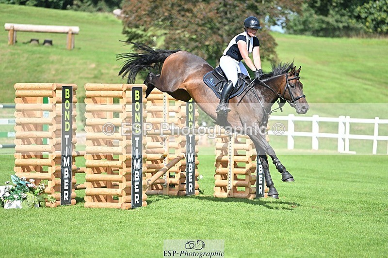 230909-114232-05267 - Cls 11 Snr Foxhunter & 1.20m Open
