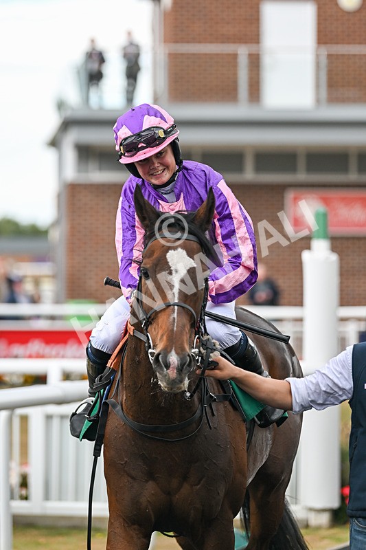 290825-Race 1-Sandret-8163 - Race 1