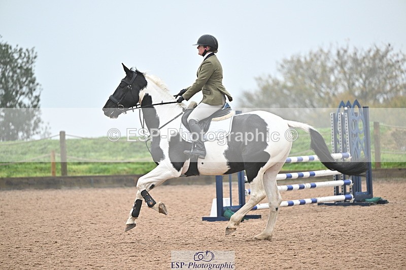 241103A-104719-06751 - SUN Cls 18 British Novice and 90cm Open