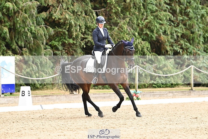 250808A-141218-00821 - 065-Jenny.Lo-VelPrince.T