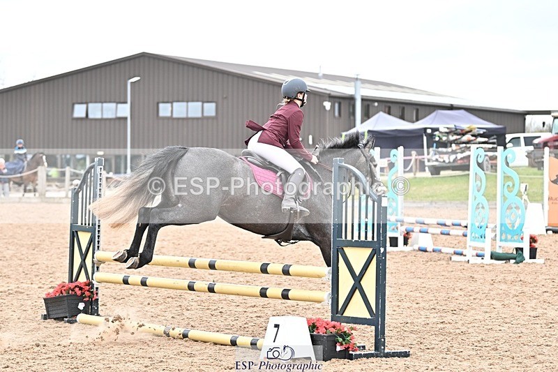 250414-101814-00057 - 70cm Round 1