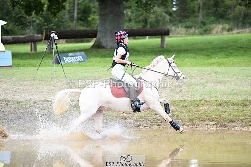 240804-162740-17965 - 614-Jessica_Lee-TULLY_FLOWER