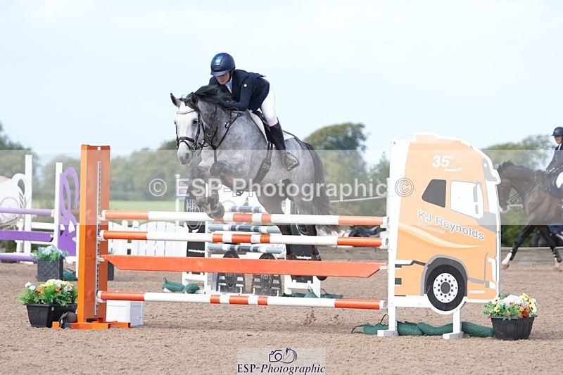 250913-115213-06758 - Cls 15 Snr Foxhunter