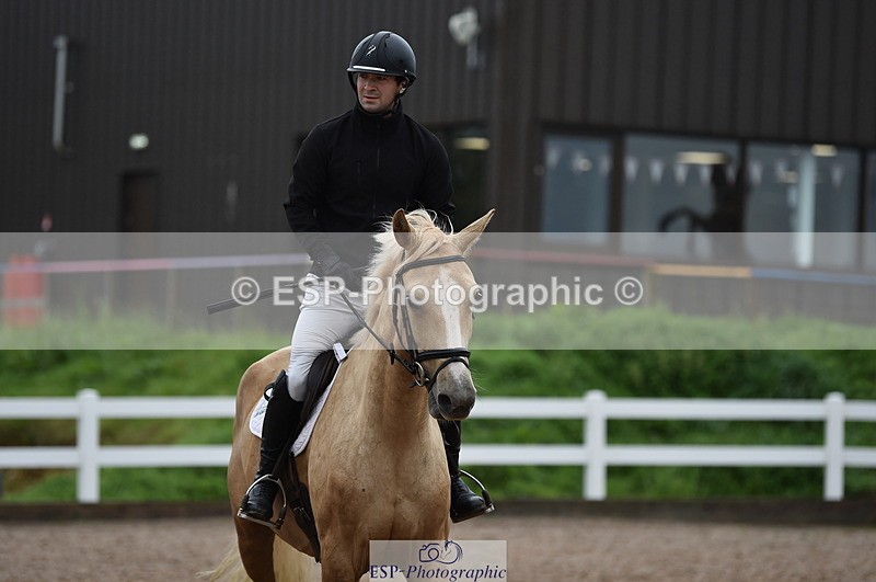 220829A-160414-00140 - 70cm Classes 3a 3b & 4