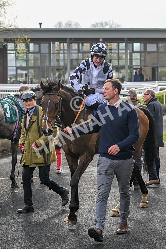 230425-Race 6-An Bradan Feasa-0700 - Race 6