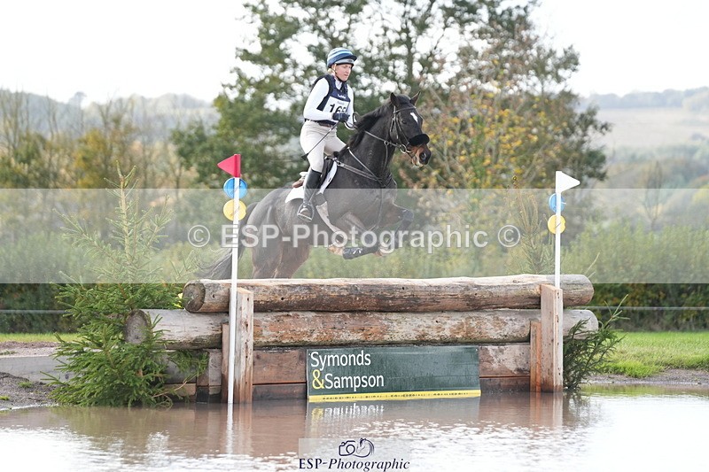 251024A-132624-11096 - B-165-Chloe.Pearson
