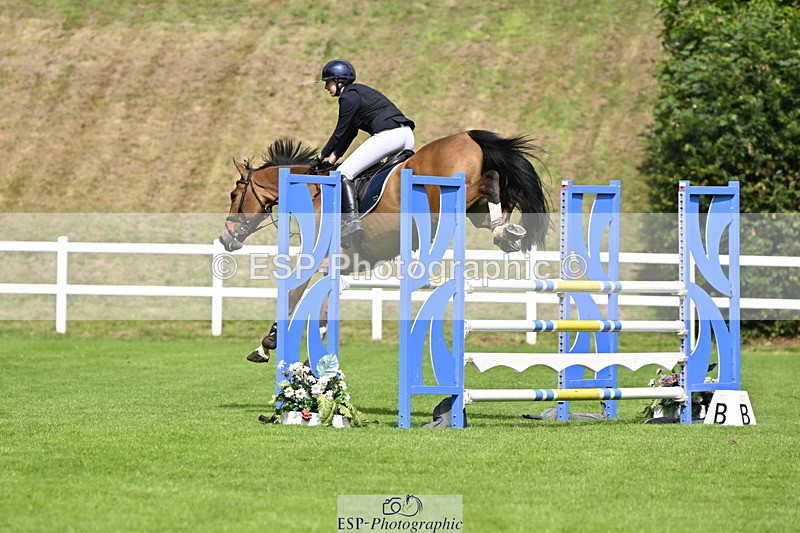 250613A-100310-00254 - Cls 1 Snr Newcomers and 1.10m Open