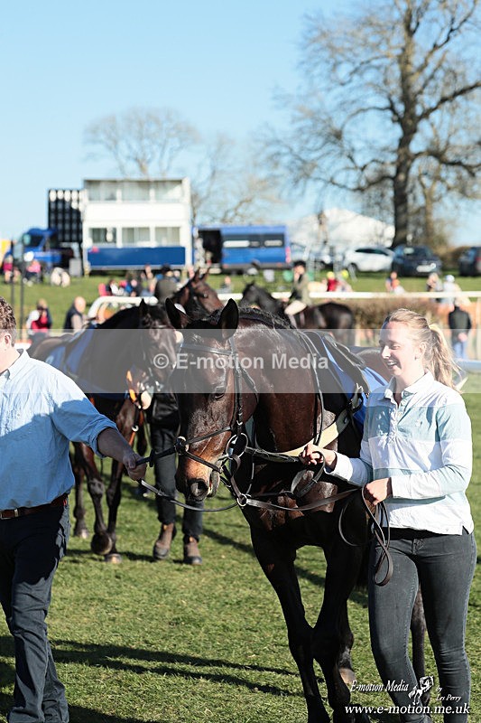 PtP 210326 933 - VWH Cirencester Races 21/03/26