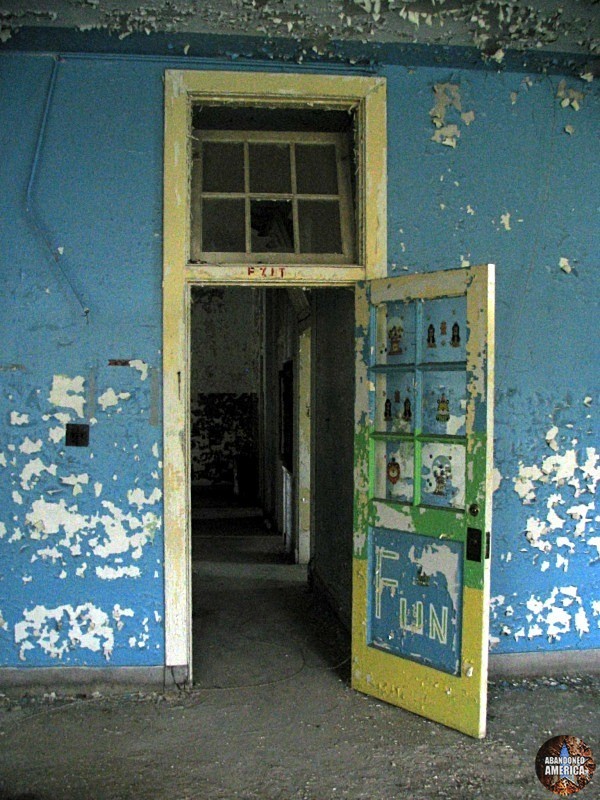  - Athina State Hospital Tuberculosis Ward*