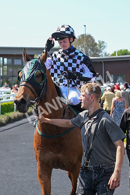 120525-Race 1-Sir Garfield-8175 - Race 1