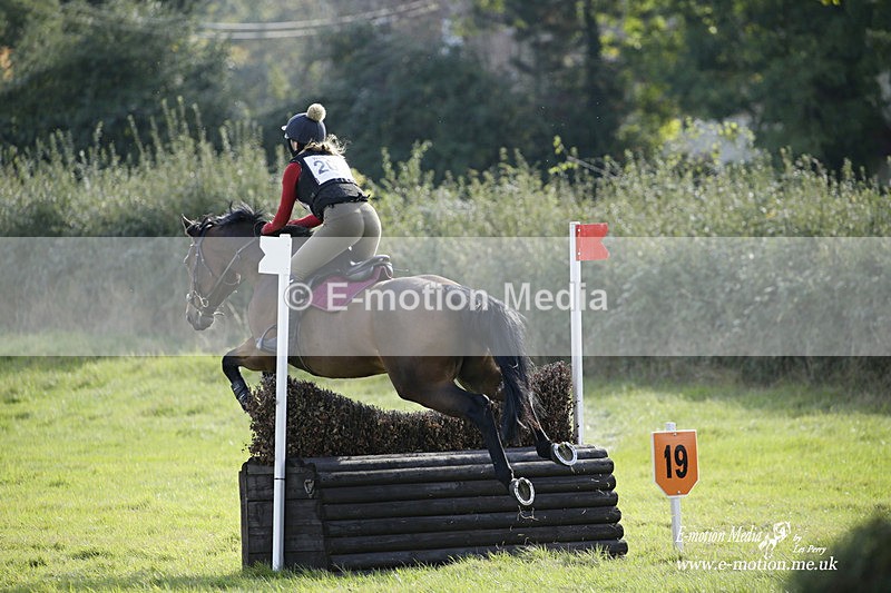  WWHT 171021 3524 - Intermediate Pairs (0.90m)  17/10/21