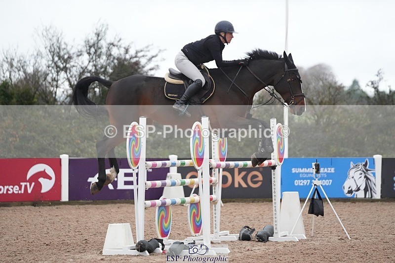 251107-135113-01255 - Cls 6 Foxhunter and 1.20m Open