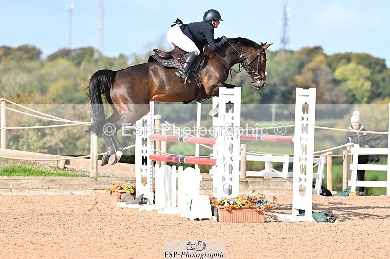 251005-104750-02864 - Cls 15 Foxhunter and 1.20m