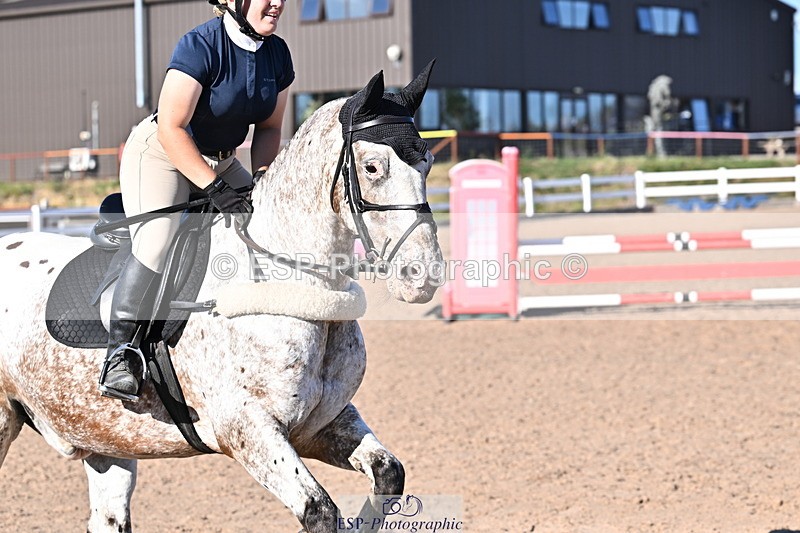 250708A-182605-00524 - 90cm Classes