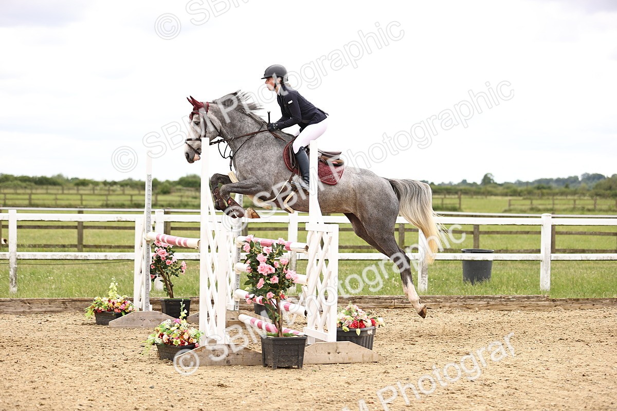 SBM_007762 - Class 19 - Senior Newcomers - 1.10m