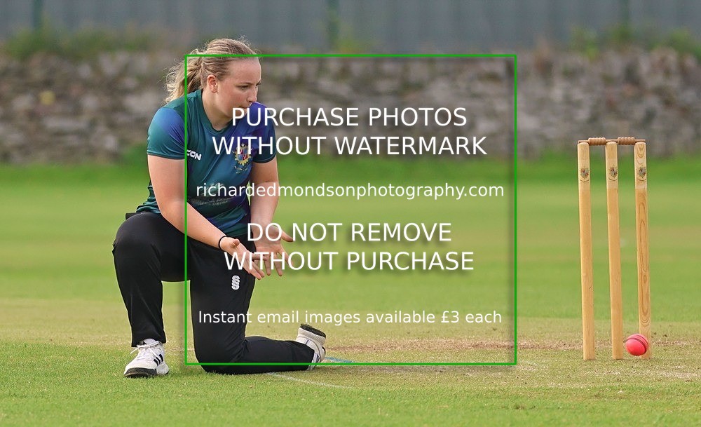533A5559 - Kendal Cricket Women & Girls vs Carnforth Cricket Women & Girls (28/5/26)