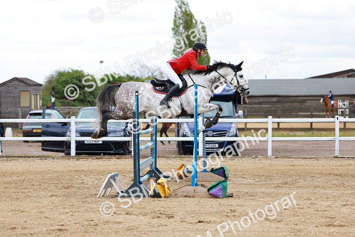 SBM_002584 - Class 11 - Senior Foxhunter - 1.20m