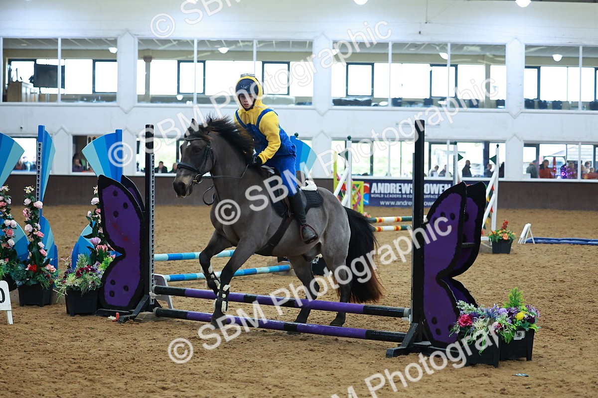 SBM_002225 - Class 3 - Horse & Hound (60cm)