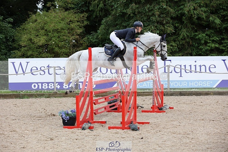 240711-122437-27068 - Cls 122 1.10m Amateur Quali