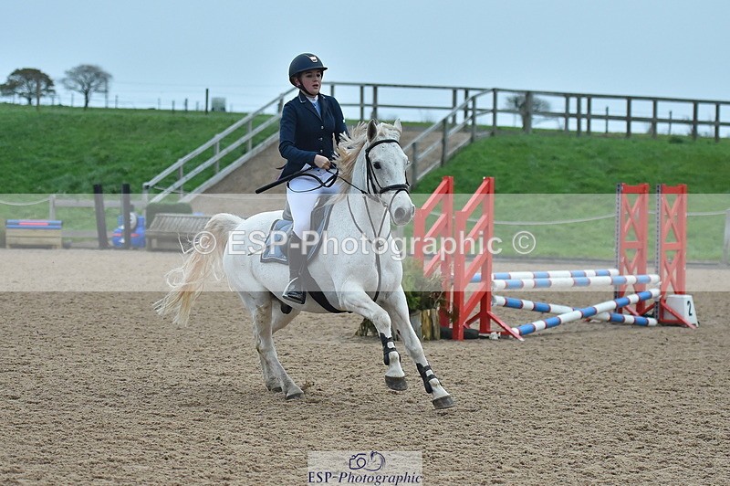 231119A-095346-04466 - Sun Cls 17+18 Club and Schools 70cm