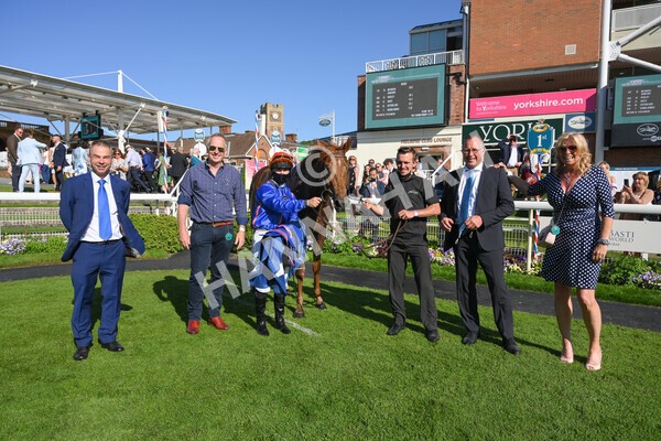 yr12062021r7-45 - Race 7 5.25pm Sky Bet Stakes