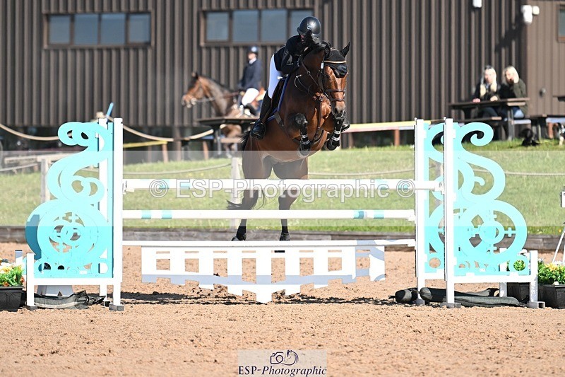 250509-092635-04746 - Cls 13 Snr Foxhunter