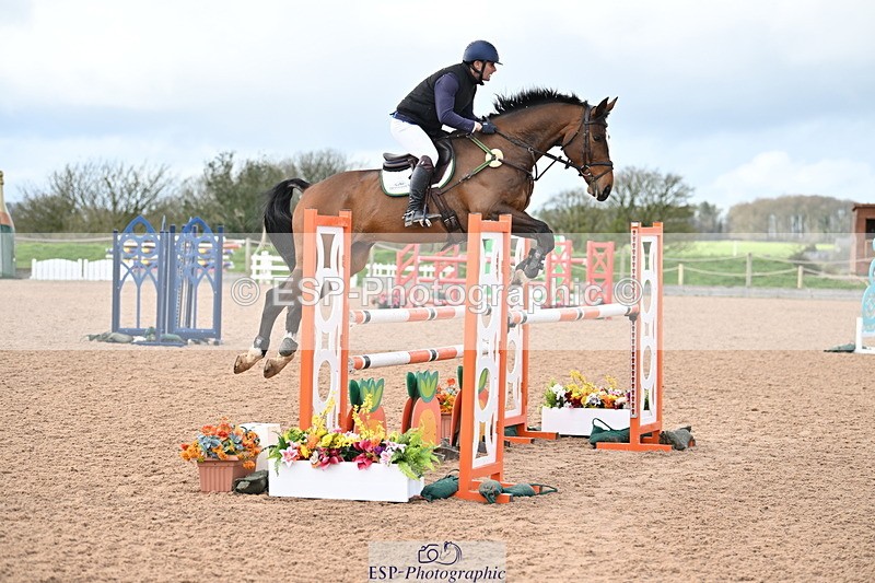 240315A-125448-01074 - Cls 3 Snr Foxhunter