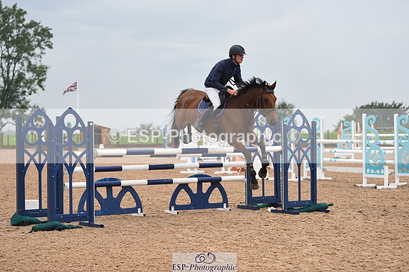 230916A-103346-03837 - Cls 14 Snr Foxhunter