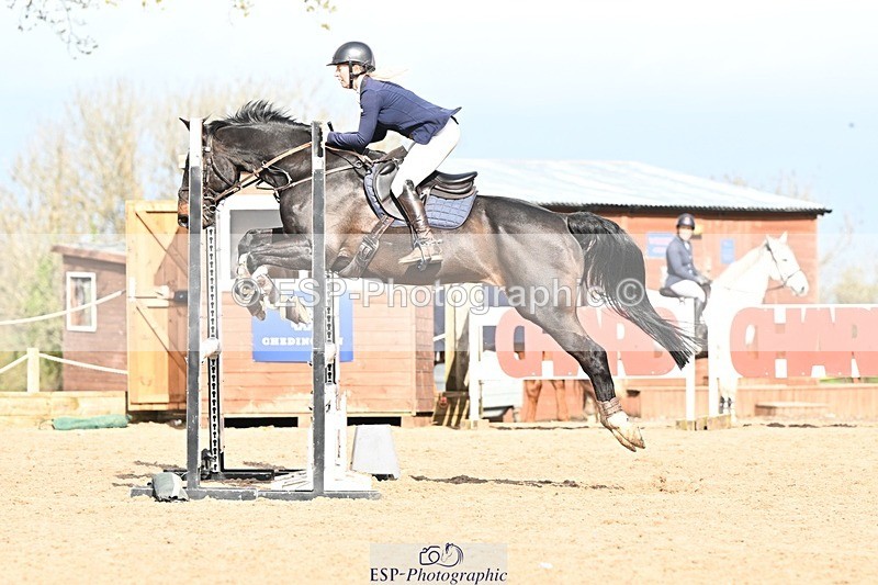 250416-101029-00229 - Cls 1 British Novice and 90cm