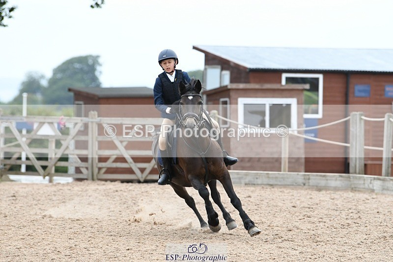 250807-112152-00616 - 90cm Round 1