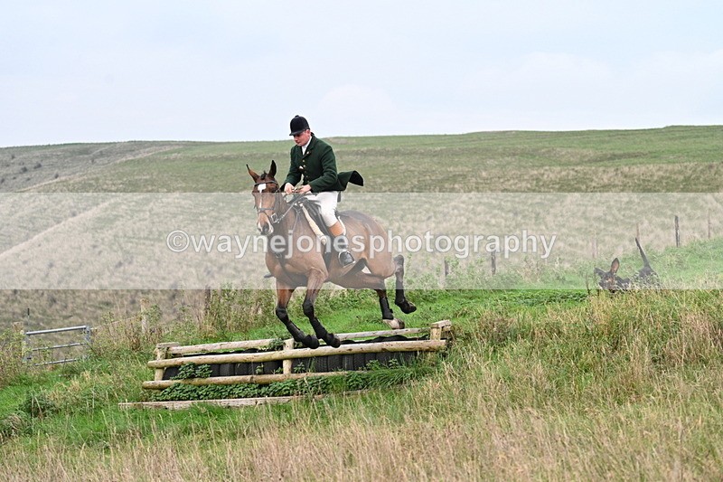 WJ7_9844 - Camera 1 & Last fence