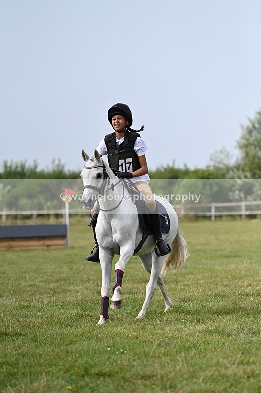 WJ7_6027 - 40cm XC Time 10:57 to 11:30