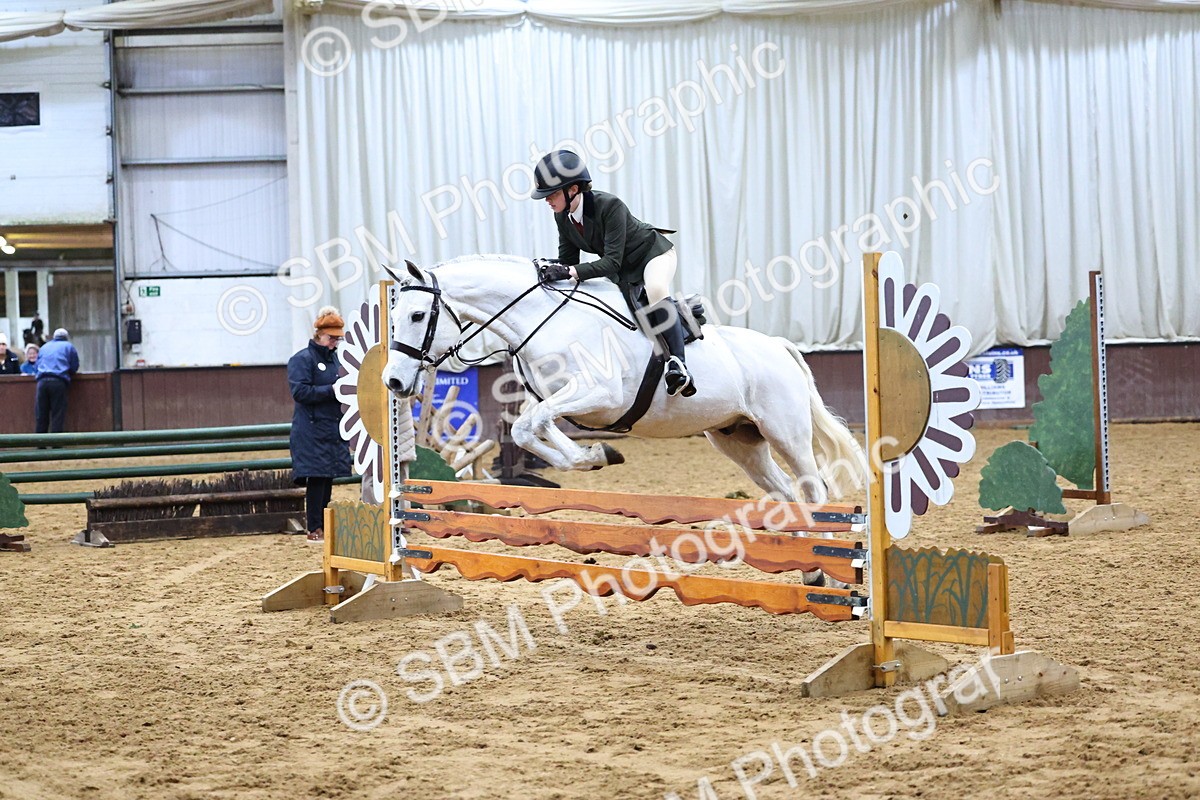 SBM_003569 - Class 37 - 80cm Training Stakes