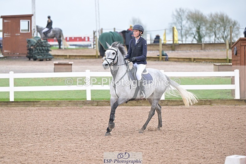 251116-115408-01284 - Cls 6 Pony Newcomers and 1m Open