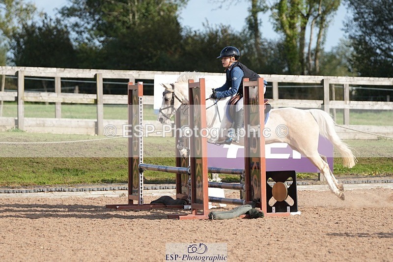 260926-155855-01346 - Cls 13 70cm Speed Derby