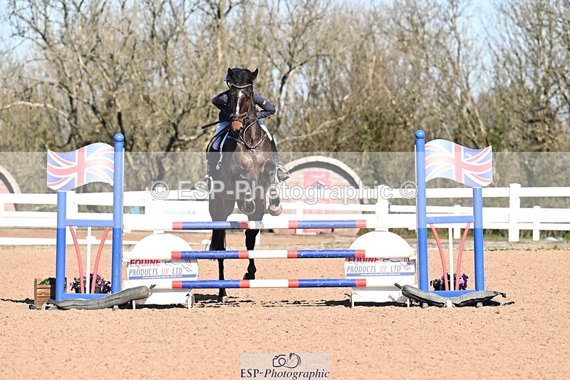 260318B-102115-00063 - Clear Round & Brit Nov 90cm