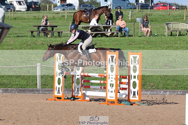 230915A-163237-03209 - Cls 6 Snr 1.05m Derby