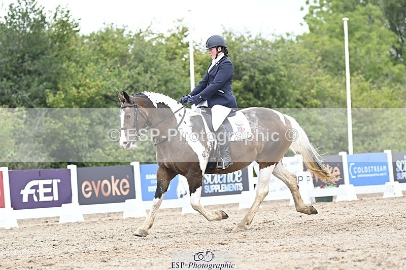 250907-123552-08059 - 080-Rebecca.MorrisSally.XIII