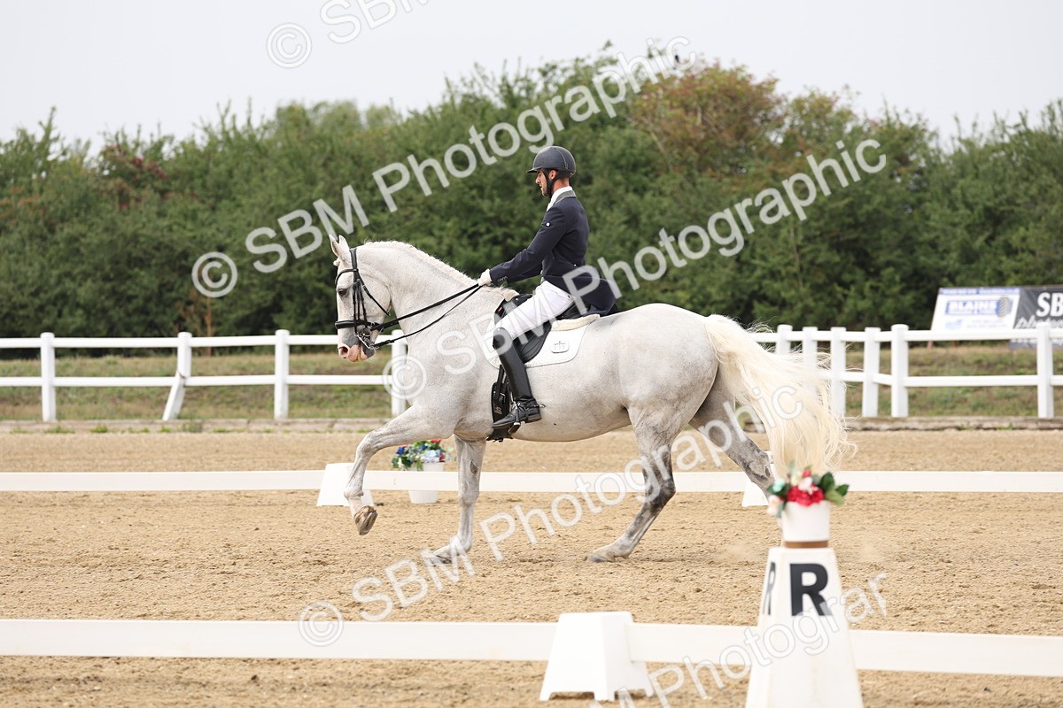 SBM_008173 - Class 10 - FEI INT I - 16.10-16.50