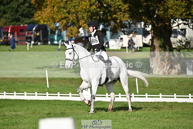 251024A-114450-09751 - G-565-Katie.Maddox