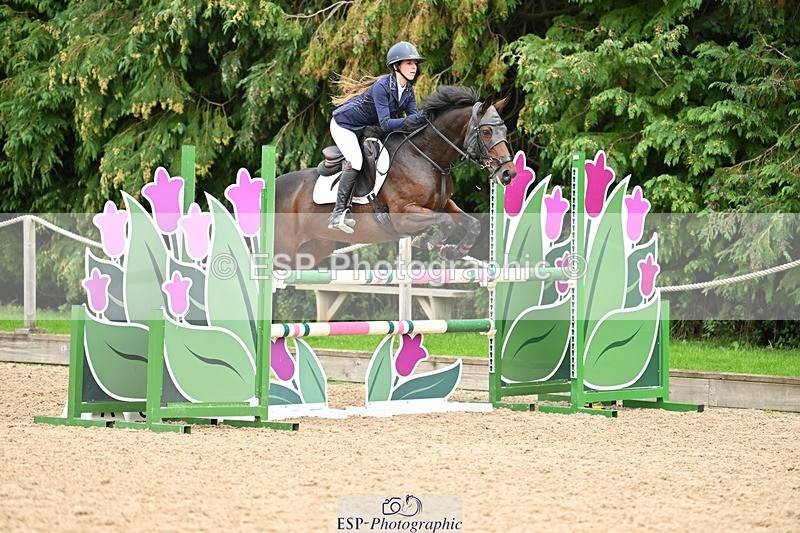 230930-122757-00481 - Cls 5 Pony Foxhunter & 1.10m Open