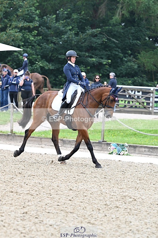 260528A-111341-03570 - G-710-Alexandra.Knowles