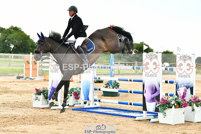 230720A-160051-04131 - Cls 9, 2 Star Big 1.40m Start to break