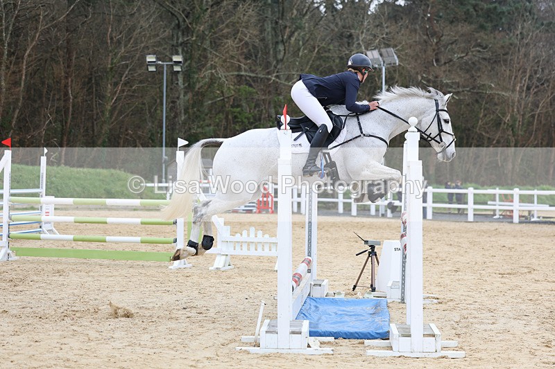 3E7A7572 - Class 8: Senior Newcomers/1.10m open