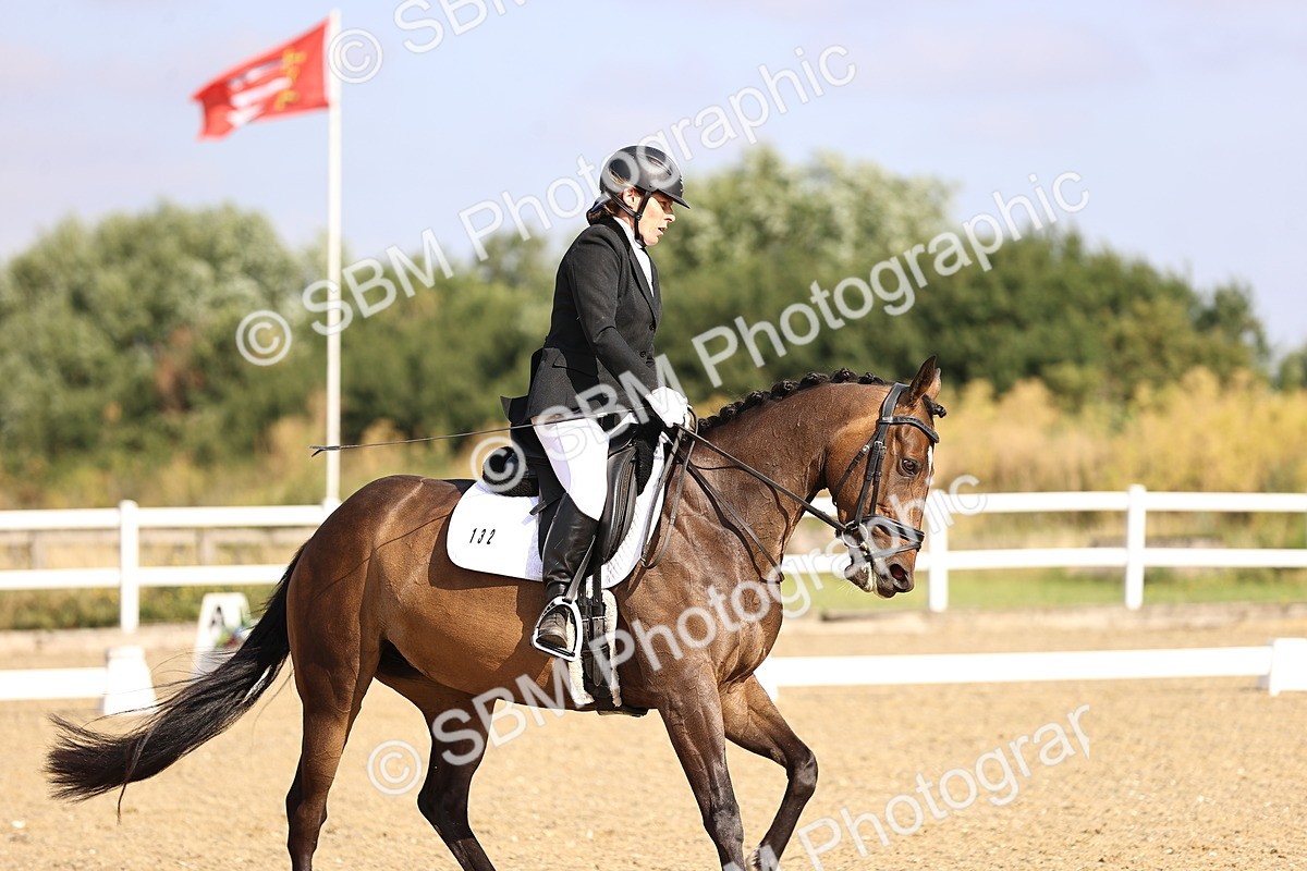 SBM_008572 - Novice 5 - 08.30-9.33