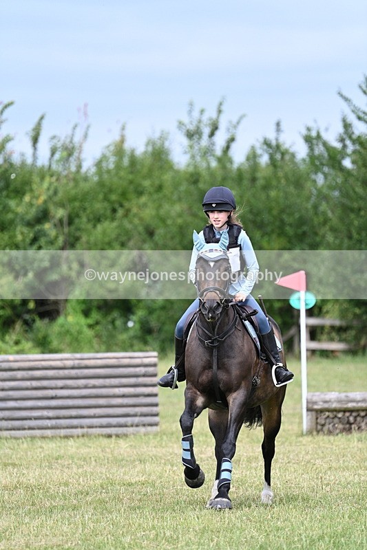 WJ7_5043 - 60cm XC Time 10:17 to 10:49